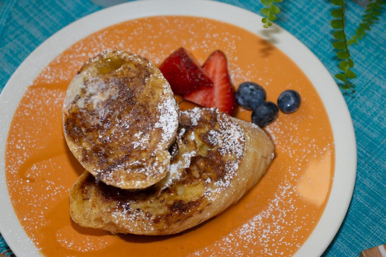 The Serene House Bed & Breakfast Luquillo Eksteriør billede